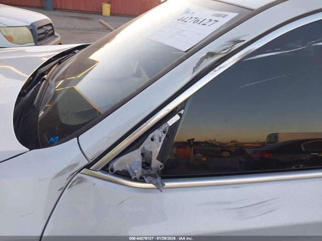 5UXTR7C56KLF23805 BMW X3 Sdrive30i