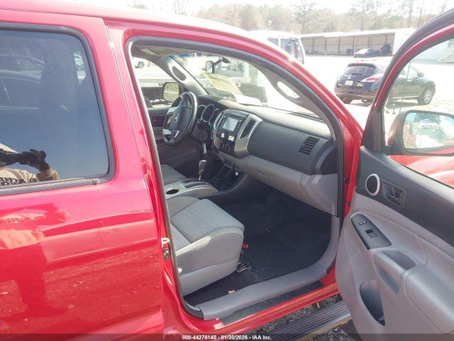 Toyota Tacoma Base V6 2015 3TMLU4EN9FM175463 Image 5