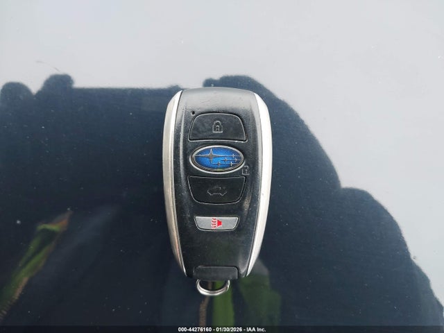 Subaru Outback 2.5i Limited 2017 4S4BSANC7H3335161 Image 11