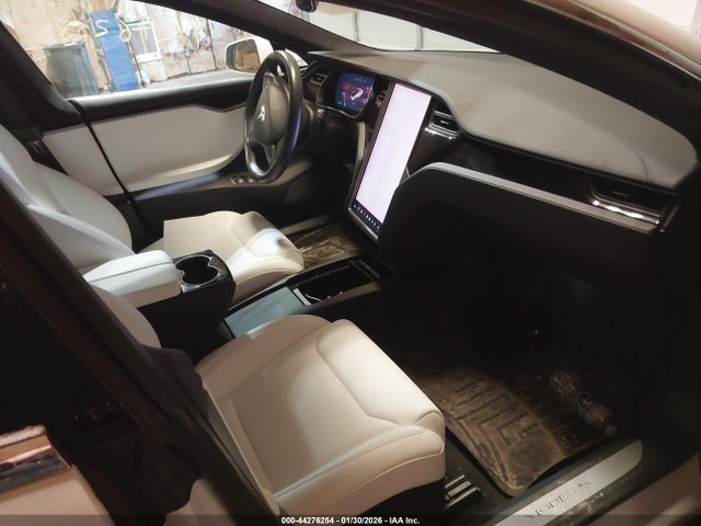 2020 TESLA MODEL S 5YJSA1E23LF354901 Photo 4