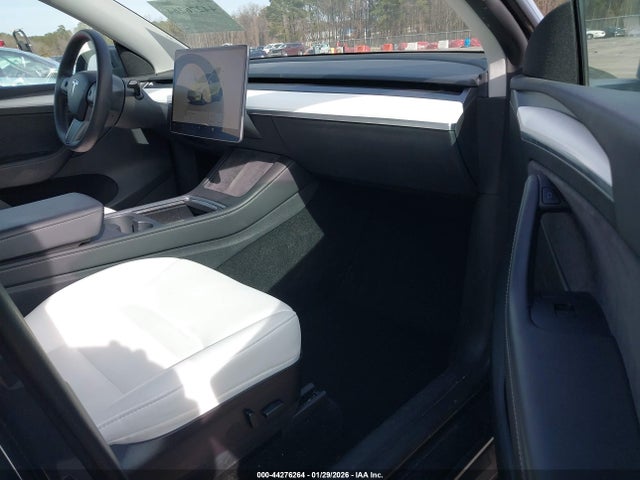 Aukcja sprzedaży 2022 Tesla Model Y Long Range Dual Motor All-wheel Drive, vin: 7SAYGAEE2NF575138, numer aukcji: 44276264