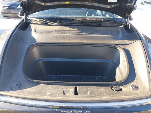 2026 TESLA MODEL Y 7SAYGDEE7TA414327 Photo 9