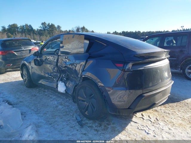 2026 TESLA MODEL Y 7SAYGDEE7TA414327 Photo 2