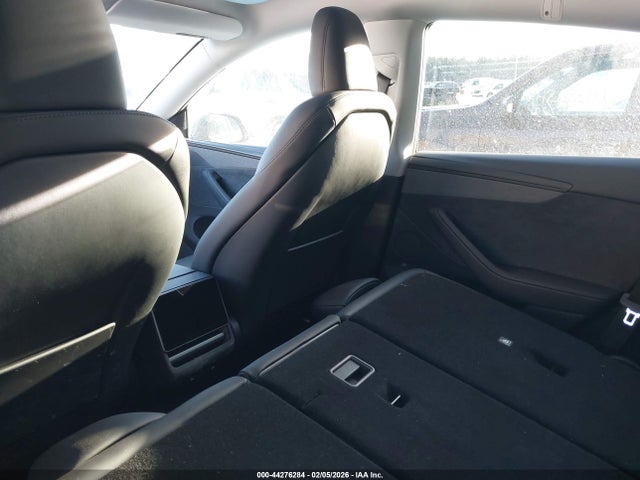 2026 TESLA MODEL Y 7SAYGDEE7TA414327 Photo 7