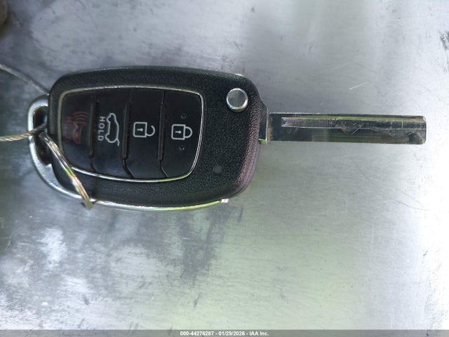 5XYZT3LB5HG382352 Hyundai Santa Fe Sport 2.4l