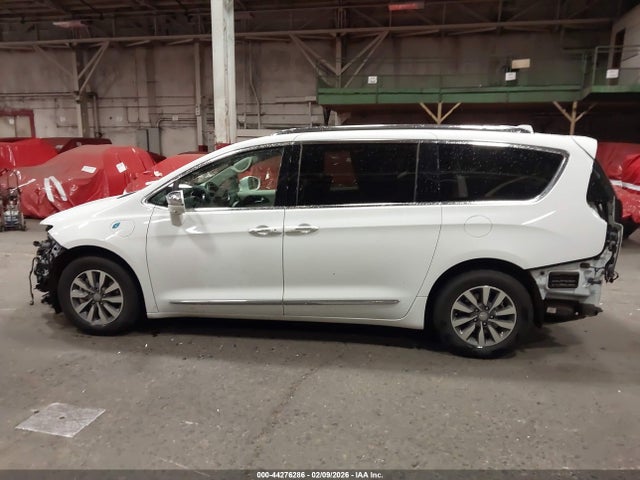 Продаж на аукціоні авто 2020 Chrysler Pacifica Hybrid Limited, vin: 2C4RC1N7XLR199482, номер лоту: 44276286