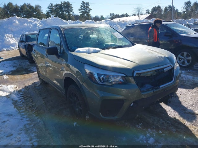 Subaru Forester 2019 JF2SKAAC0KH570555 Image 13