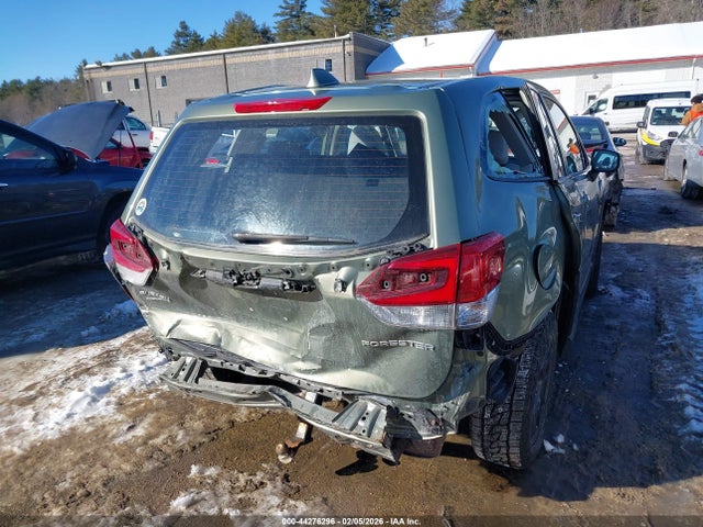 Subaru Forester 2019 JF2SKAAC0KH570555 Image 16
