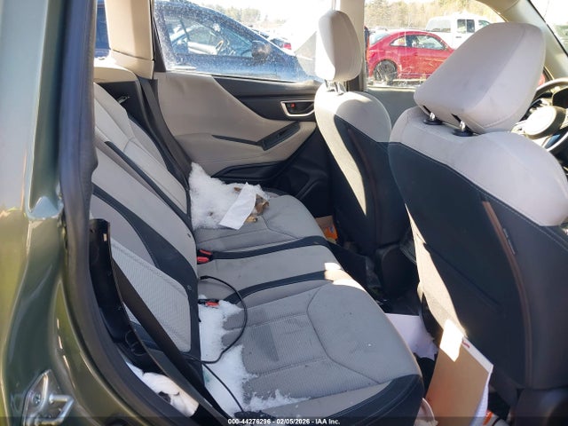 Subaru Forester 2019 JF2SKAAC0KH570555 Image 8