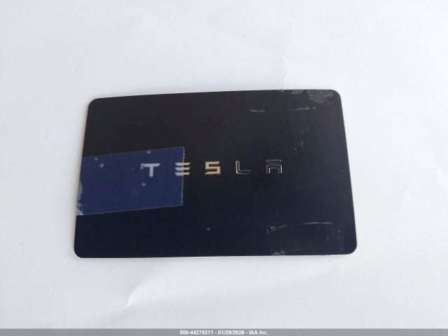 44276311 :رقم المزاد ، 5YJ3E1EB5JF077206 vin ، 2018 Tesla Model 3 Long Range/performance مزاد بيع