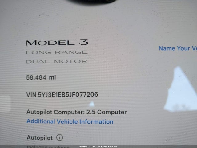 44276311 :رقم المزاد ، 5YJ3E1EB5JF077206 vin ، 2018 Tesla Model 3 Long Range/performance مزاد بيع