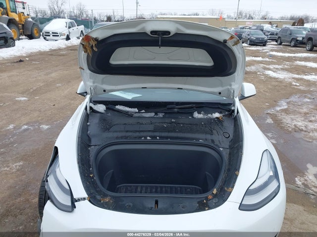 2021 TESLA MODEL Y 5YJYGDEE3MF199384 Photo 9