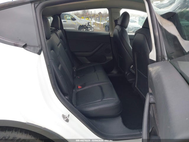 2021 TESLA MODEL Y 5YJYGDEE3MF199384 Photo 7