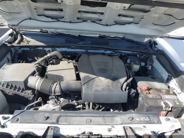 3TMAZ5CN1JM070393 Toyota Tacoma Trd Sport