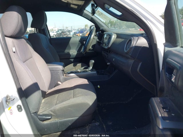 3TMAZ5CN1JM070393 Toyota Tacoma Trd Sport