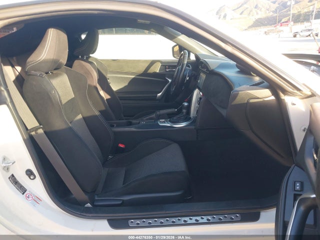 2019 TOYOTA 86 JF1ZNAA19K8703922 Photo 4