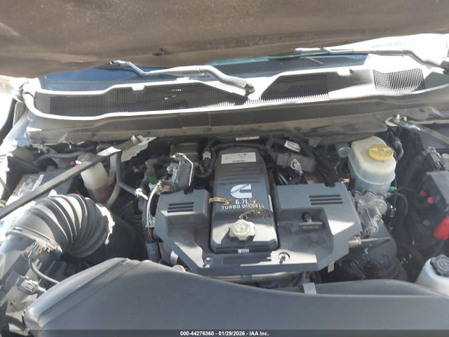44276360 :رقم المزاد ، 3C63RRGL5MG623761 vin ، 2021 Ram 3500 مزاد بيع