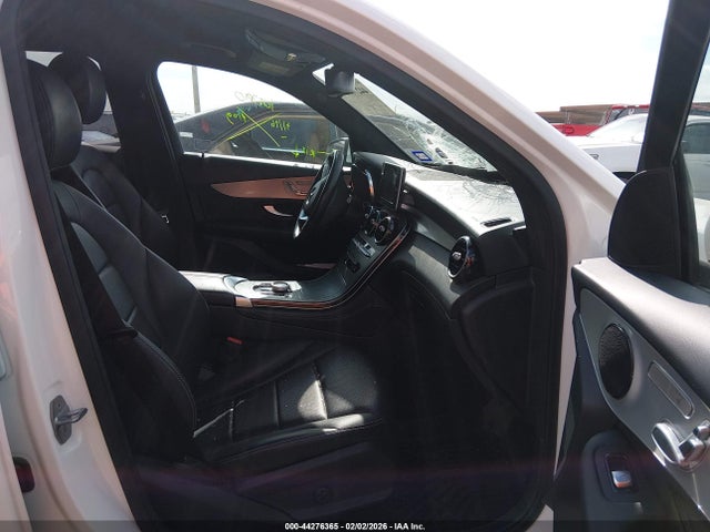 Продаж на аукціоні авто 2019 Mercedes-benz Glc 300, vin: WDC0G4JB1KV157670, номер лоту: 44276365