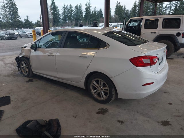2016 CHEVROLET CRUZE 1G1BE5SMXG7290541 Photo 2