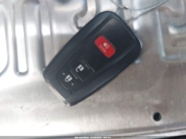 JTDKARFU3L3121662 Toyota Prius Le