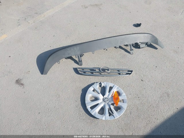 JTDKARFU3L3121662 Toyota Prius Le