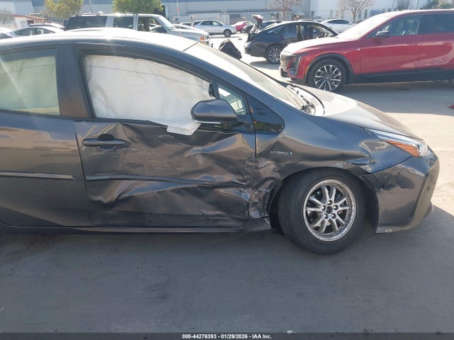 JTDKARFU3L3121662 Toyota Prius Le