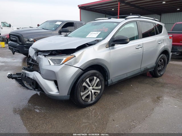 Toyota RAV4 LE 2016 2T3ZFREV3GW302032 Image 2