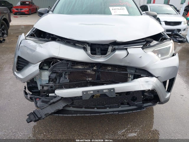 Toyota RAV4 LE 2016 2T3ZFREV3GW302032 Image 6