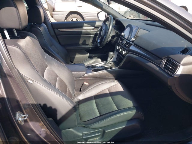 1HGCV1F32JA254232 Honda Accord Sport