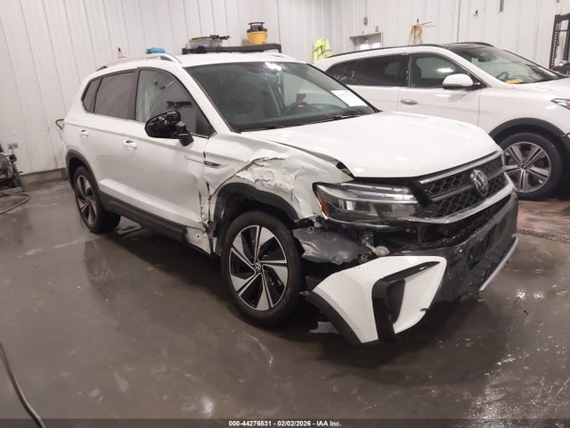 Продаж на аукціоні авто 2024 Volkswagen Taos 1.5t Se, vin: 3VVUX7B27RM026188, номер лоту: 44276531