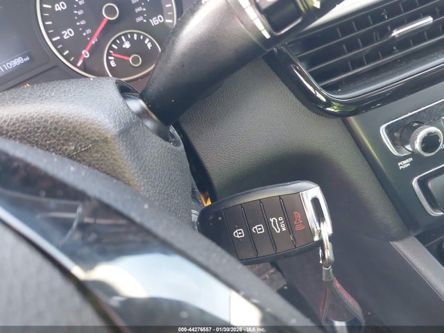 5XXGT4L33LG413570 KIA Optima Lx