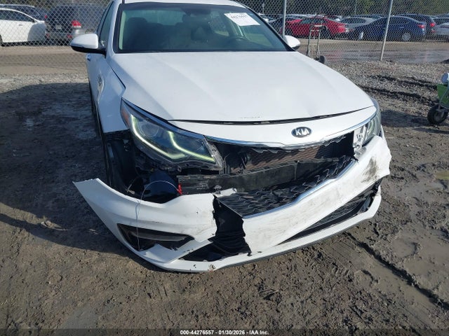 5XXGT4L33LG413570 KIA Optima Lx