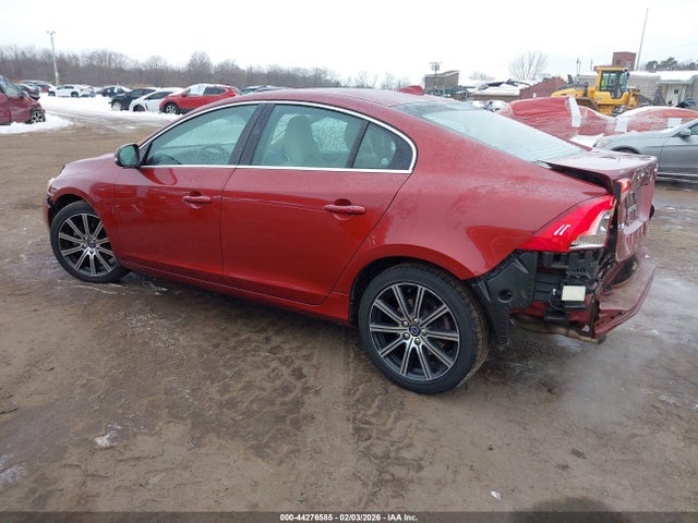 2017 VOLVO S60 INSCRIPTION LYV402HK5HB155015 Photo 2