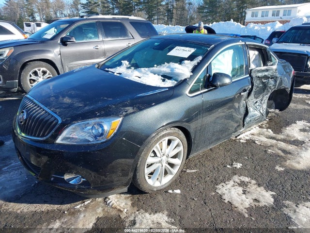 Buick Verano Leather Group 2014 1G4PS5SK2E4152684 Image 2