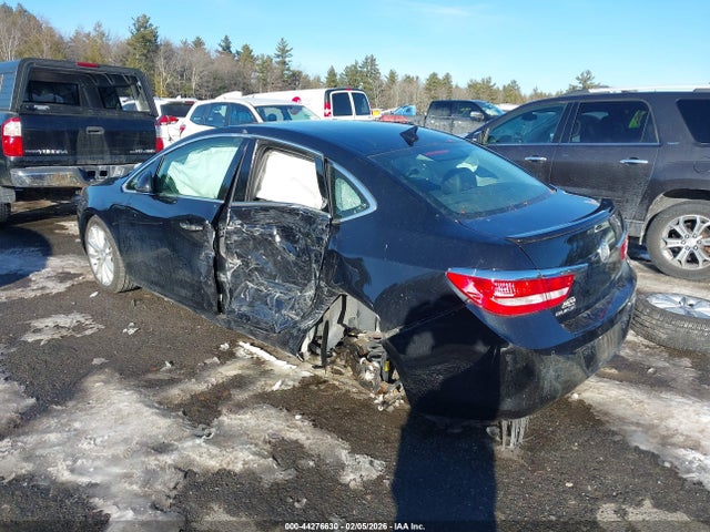 Buick Verano Leather Group 2014 1G4PS5SK2E4152684 Image 3