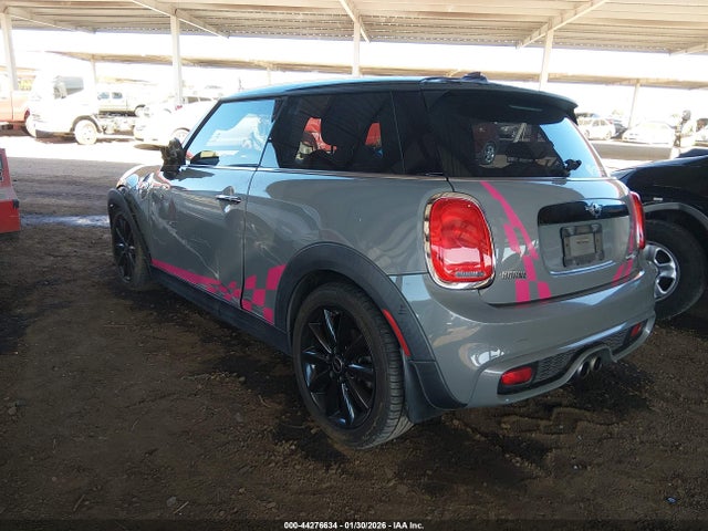 2015 MINI HARDTOP WMWXP7C59F2A41590 Photo 2