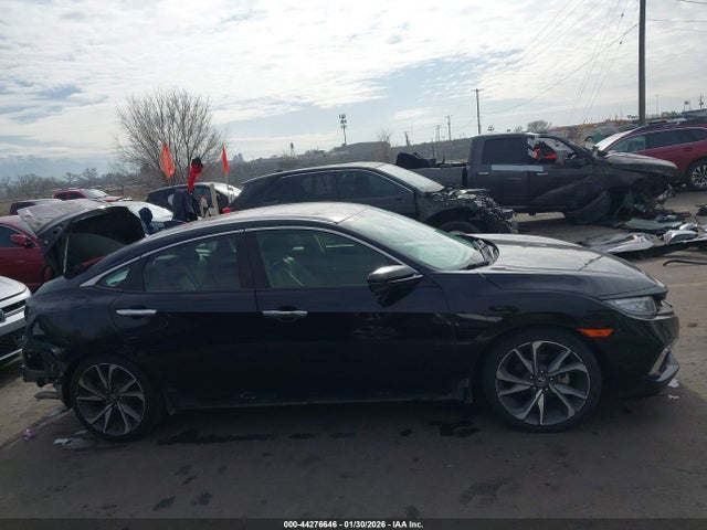 Honda Civic Touring 2019 JHMFC1F97KX010000 Image 14