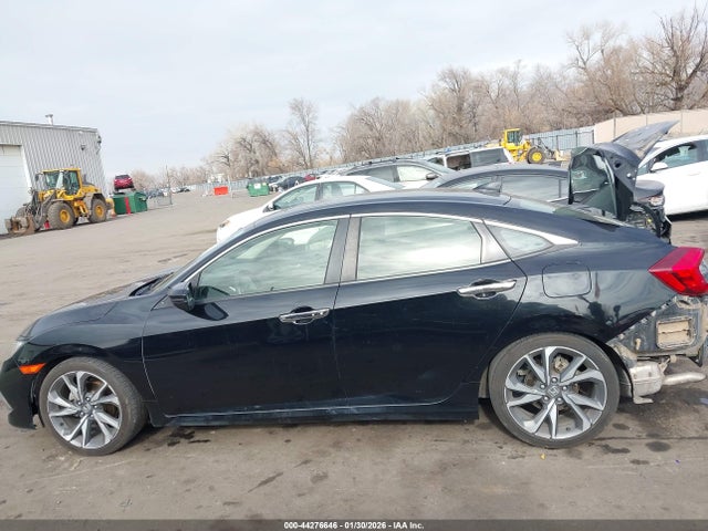 Honda Civic Touring 2019 JHMFC1F97KX010000 Image 15