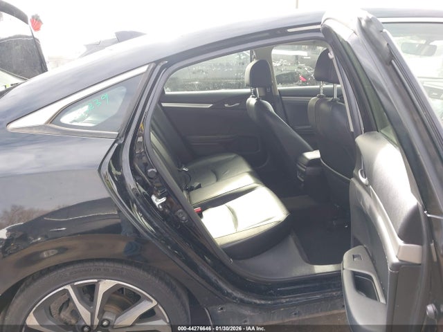 Honda Civic Touring 2019 JHMFC1F97KX010000 Image 8