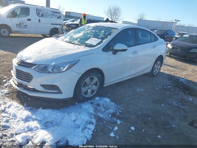 1G1BC5SM5H7215091 Chevrolet Cruze Ls Auto