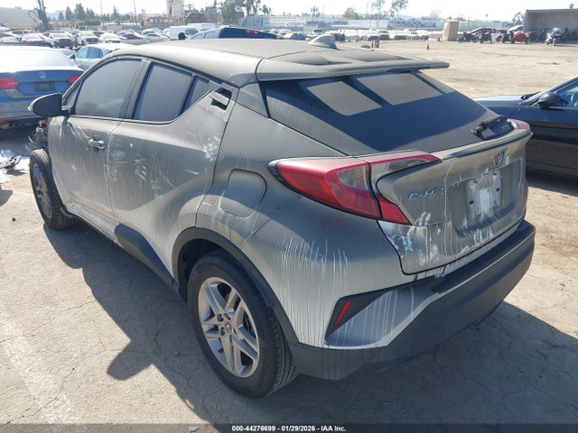 JTNKHMBX2M1121563 Toyota C-HR LE