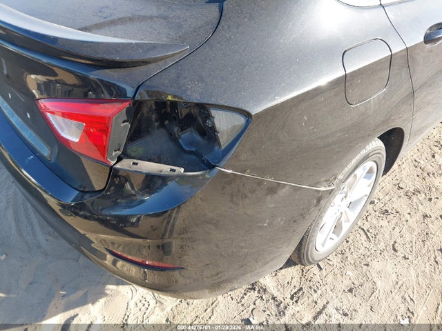 Chevrolet CRUZE LS 2019 1G1BC5SM7K7149506 Image 18