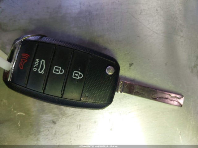 5XXGT4L3XJG207501 KIA Optima Lx