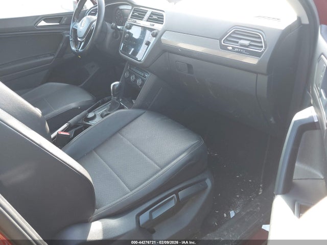 Продажа на аукционе авто 2019 Volkswagen Tiguan 2.0t Se/2.0t Sel/2.0t Sel R-line/2.0t Sel R-line Black, vin: 3VV2B7AX7KM012316, номер лота: 44276721