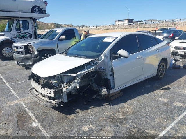 JTDKAMFU5N3186325 Toyota PRIUS XLE