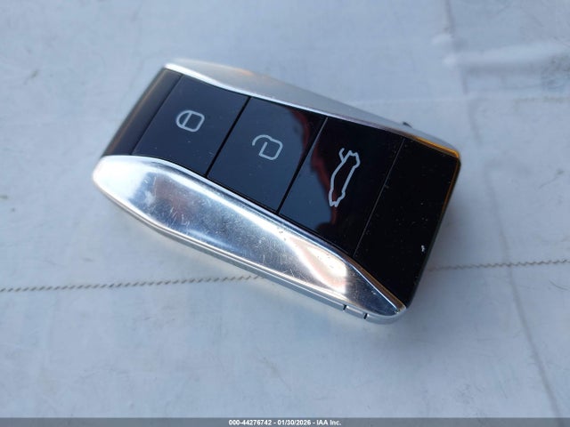 2024 LOTUS EMIRA SCCLEKAXXRHA11528 Photo 10