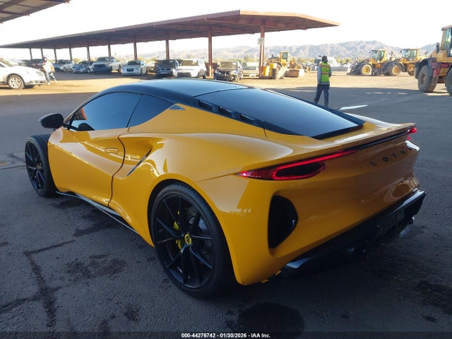 2024 LOTUS EMIRA SCCLEKAXXRHA11528 Photo 2