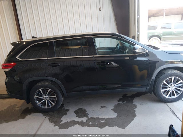 Aukcja sprzedaży 2019 Toyota Highlander Xle, vin: 5TDJZRFH3KS622264, numer aukcji: 44276751