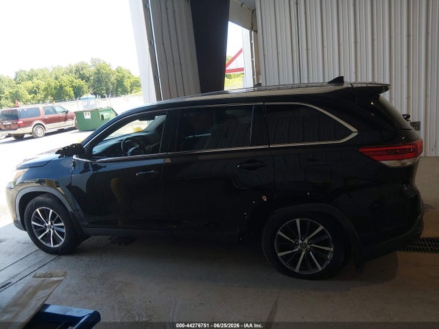 Aukcja sprzedaży 2019 Toyota Highlander Xle, vin: 5TDJZRFH3KS622264, numer aukcji: 44276751