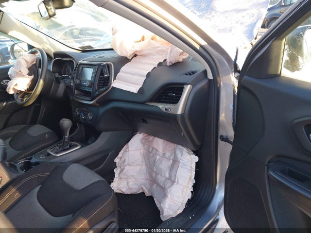 1C4PJLAB7GW217162 Jeep Cherokee Sport